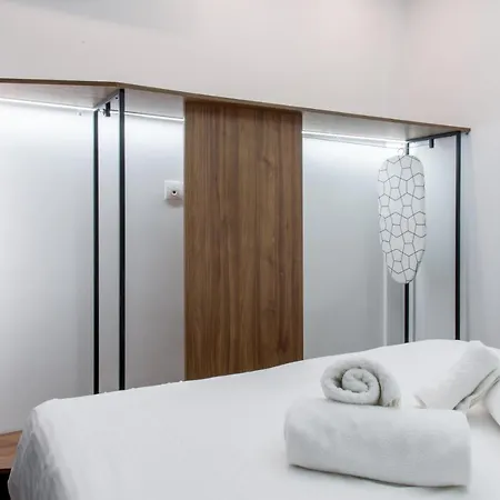 My Place Aparthotel Atény